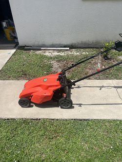 Electric Lawn Mower Black & Decker Convertible Mulching Electric Lawn Mover  MM450 for Sale in Palm Beach Gardens, FL - OfferUp