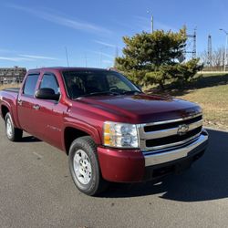 Chevrolet Silverado 1500 Z71 LT Crew Cab 4D