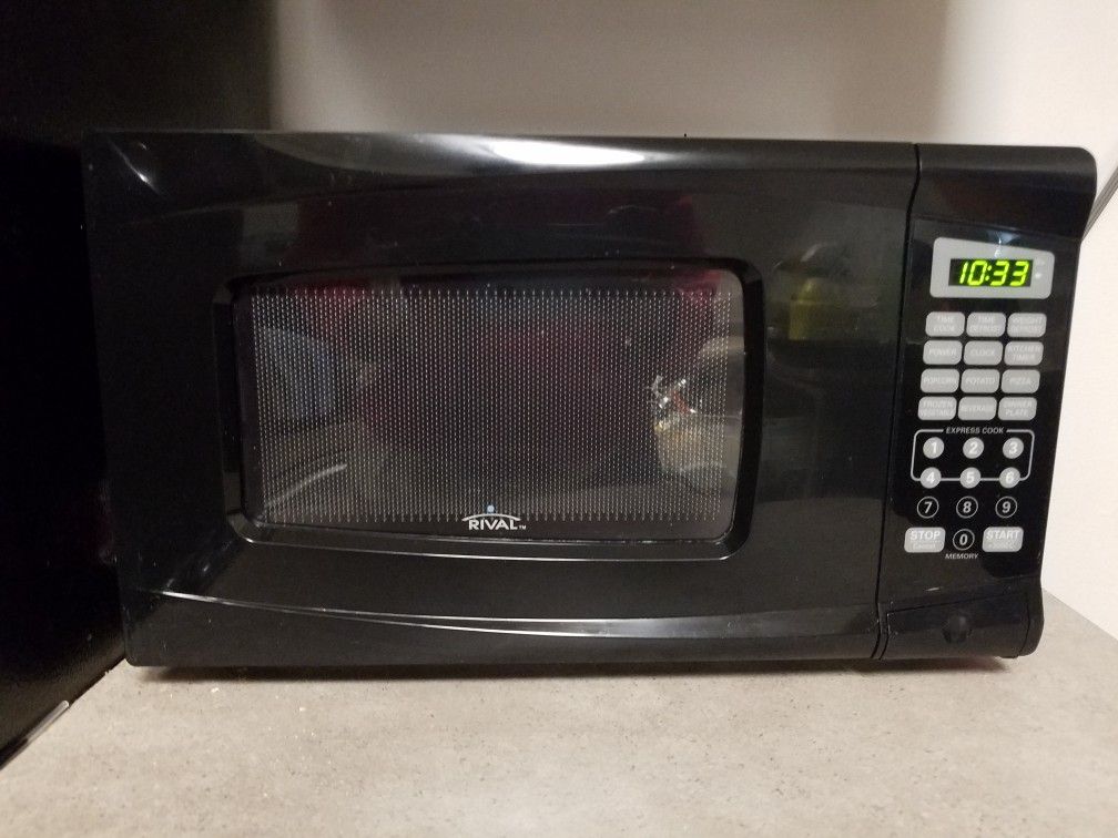 Rival brand microwave 700 watts