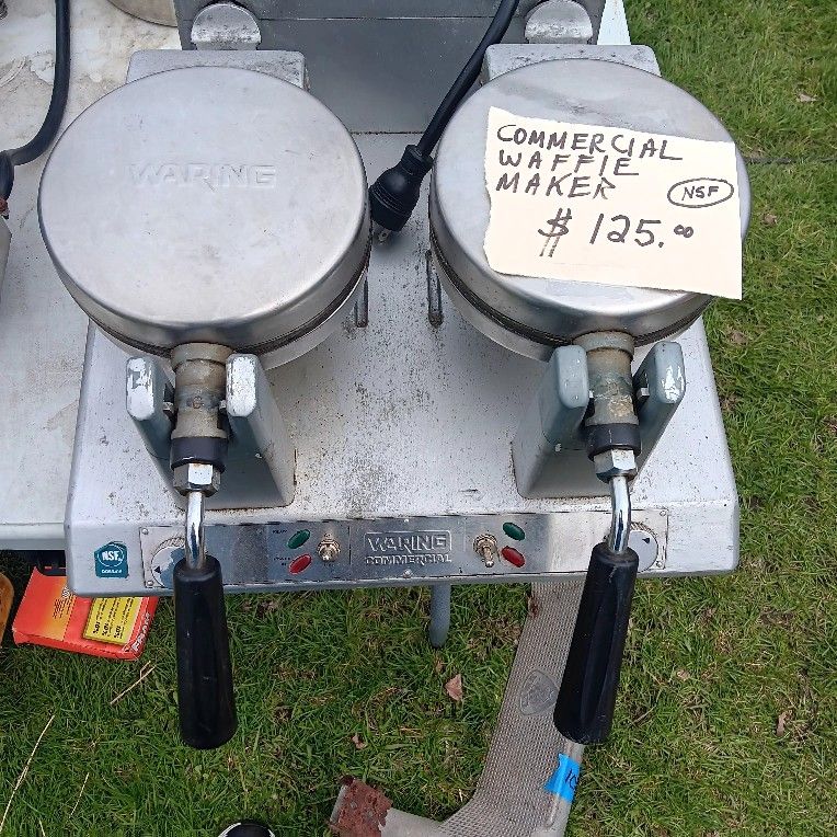 Comm Waffle Maker