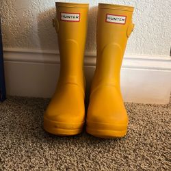 Hunter rain boots 