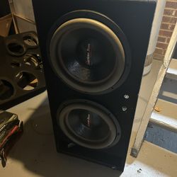 American Bass 12 