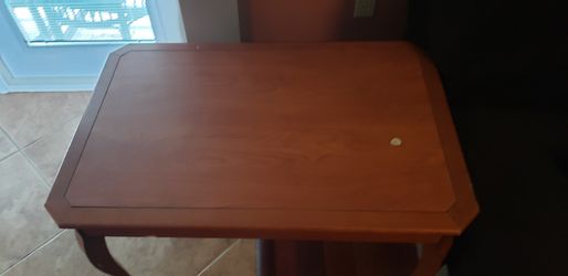 Solid wood centre table