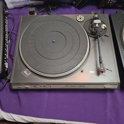 2 fisher turntable