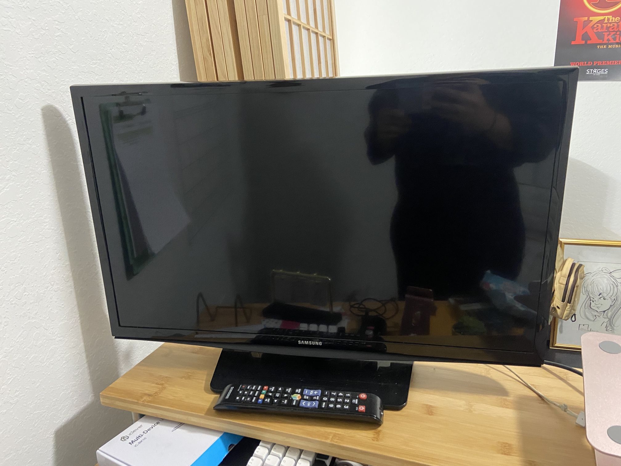 27 Inch Samsung Smart TV