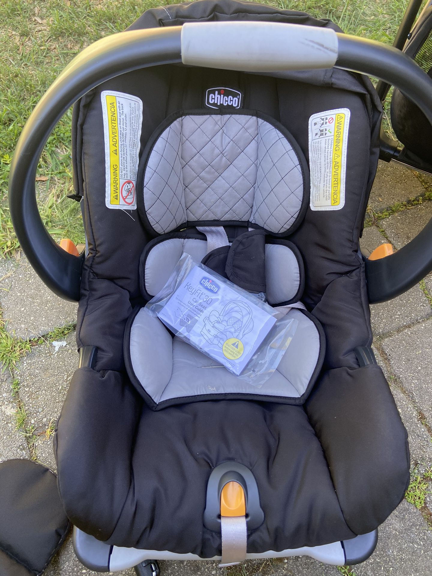 Newborn Car Seat W/Base