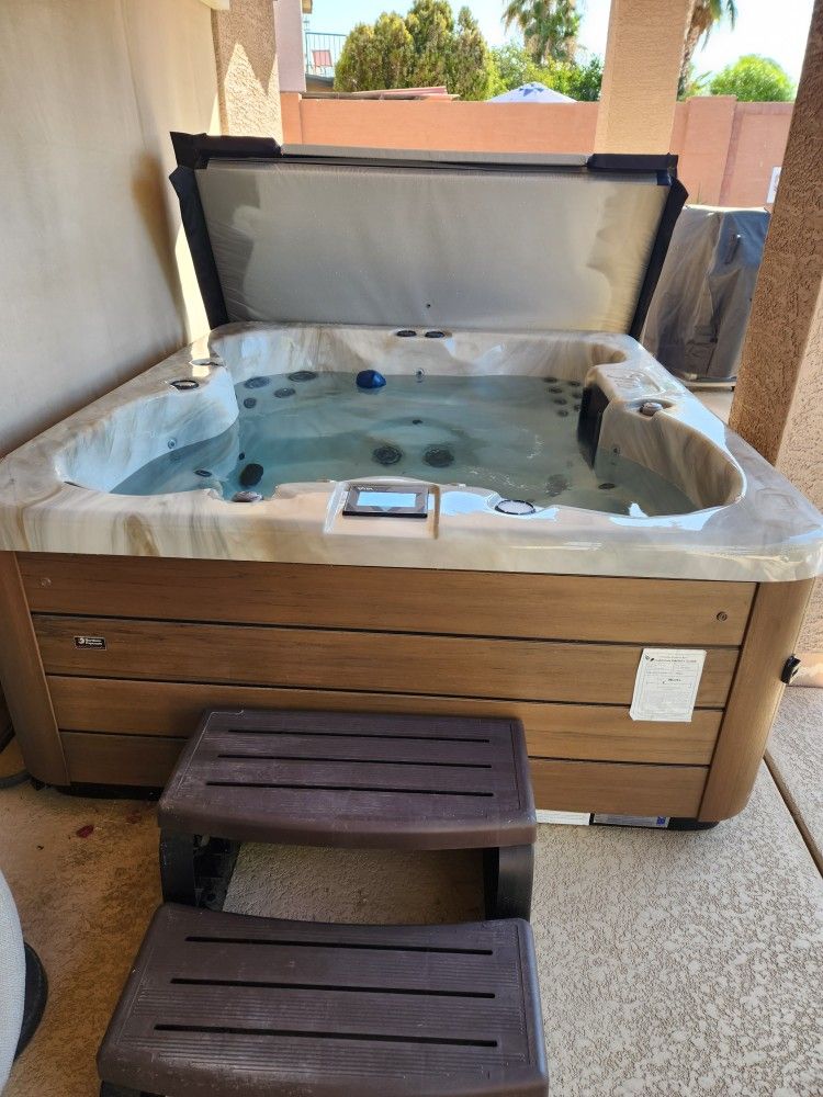 Hot Tub For Sale for Sale in Sun City, AZ OfferUp