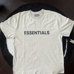 Fear of God Essentials T-Shirt “Light Oatmeal” (SS22)