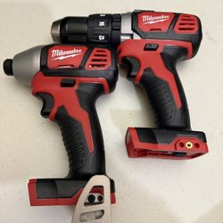 New Milwaukee m18 impact and drill Read Description Lea La Descripción.