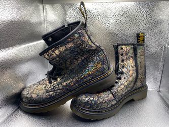 Dr. Martens 1460 Black Pascal Iridescent Crackle Boots Junior Size 3 Rare Used