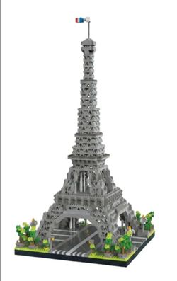 Knew Built Eiffel Tower mini building blocks- unopened