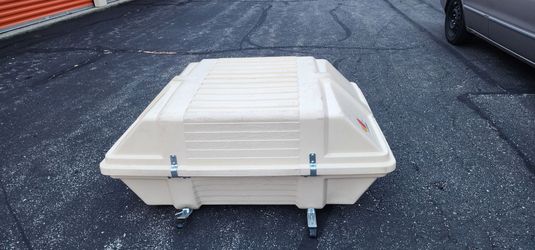 Cargo box