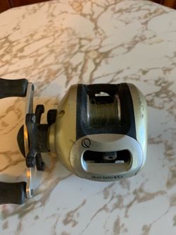 Quantum 200 LX Baitcast Reel – Smooth Casting Fishing Reel