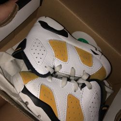 Kids Sneakers 