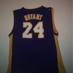 Kobe Jersey Best Offer Ignore Price 
