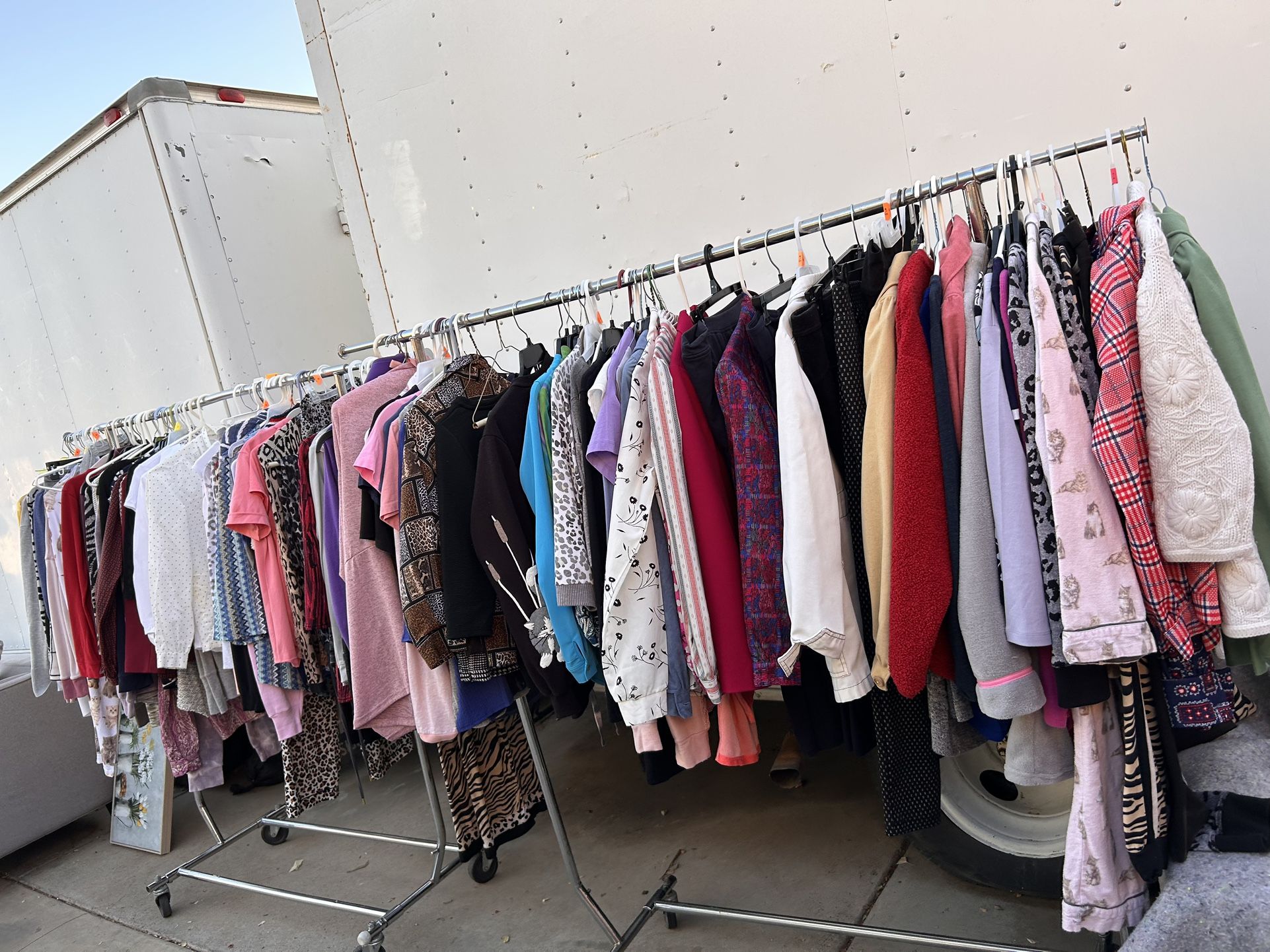 Clothes.     Read Description ❤️❤️