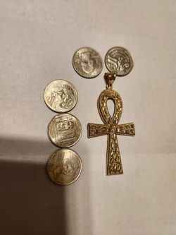 10k solid gold charm