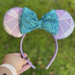 Mickey/Minnie Ears Purple Wall
