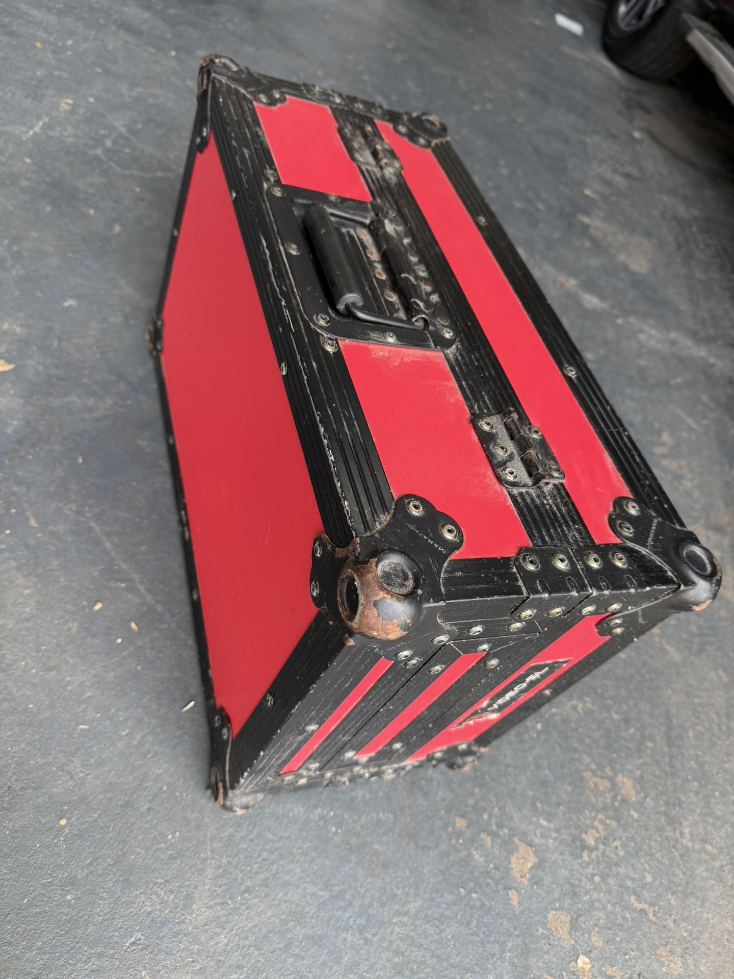 Marathon Coffin Case