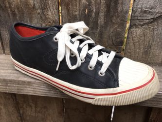 Tretorn leather Converse style shoes size 8.5 Men's or 9.5 Womens