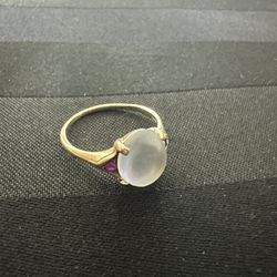 10K Gold Ring with Moonstone, Size 7