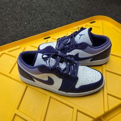 Nike Jordan’s Purple White Men’s Size 10