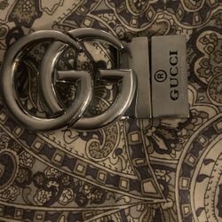 Gucci belt Buckel
