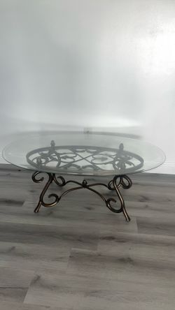 Coffee table (elegant)