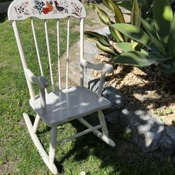 Vintage Toddler Chair 