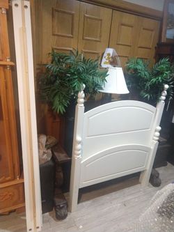 Brand New Twin 4 Poster Complete Bed Frame Fairytale 