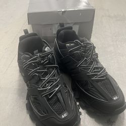 Balenciaga Track Runner Size 13