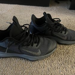 Nike Men's Lebron Witness 4 Basketball Shoes Size 11