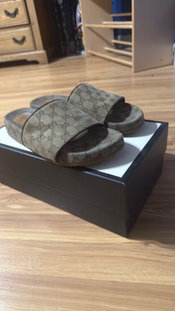 Gucci Slides
