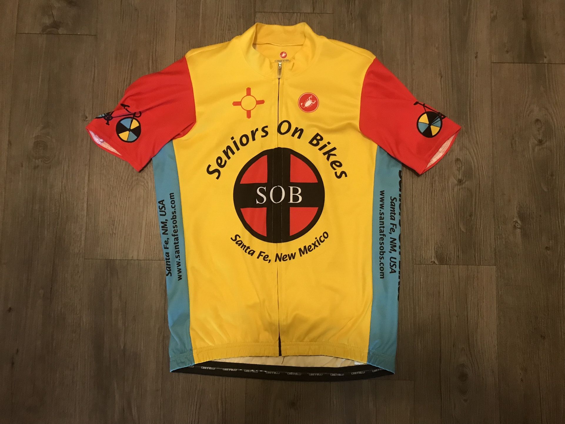 Castillo Seniors On Bikes Cycling Jersey - Medium