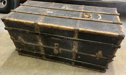 Louis Vuitton Wardrobe Trunk - antiques - by owner - collectibles