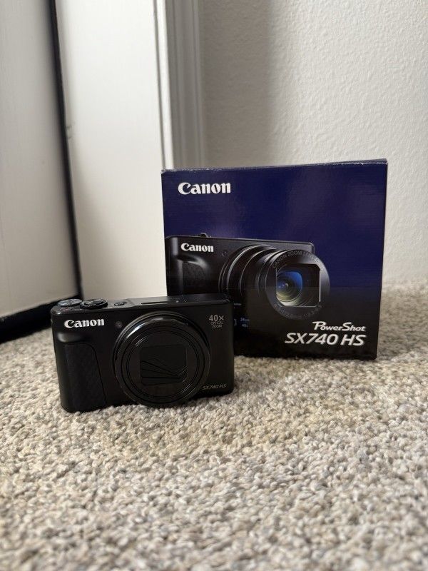 Canon PowerShot SX740 HS Digital Camera