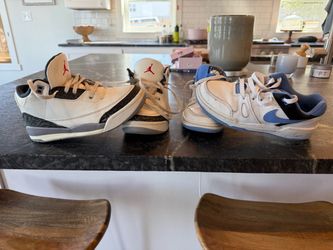 Nike boys shoes