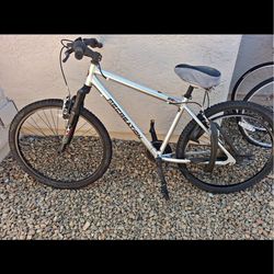 Recreation 26M, bicycle