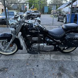 08 Suzuki Boulevard C50T 800cc