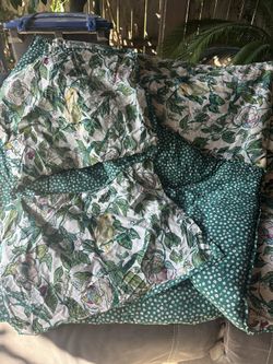 Full/Queen Comforter With 2 Pillow Shams