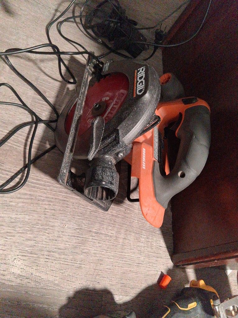 Cordless Saw 18vlt Battery