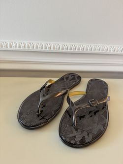 Michael Kors flip flops