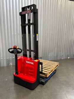 Full electric forklift stacker machines 135” and 118”