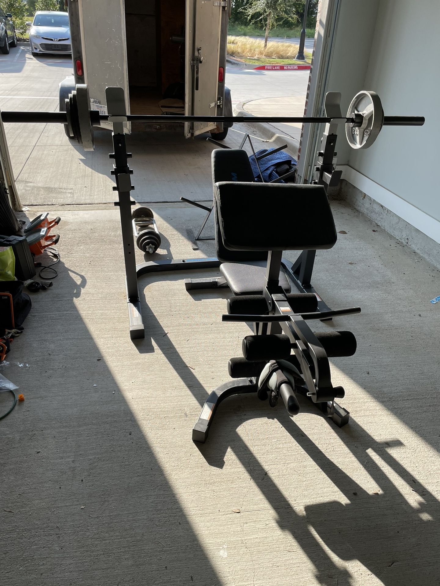Weight Bench With Bar & Weights/plate Rack Tree/tricep & Curl Bar