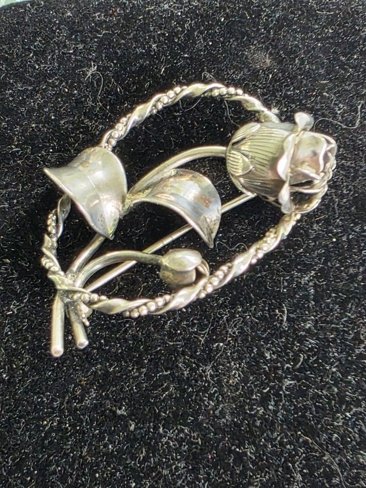 Beau Sterling Vintage Broach 