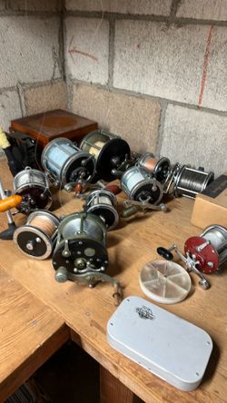 Fishing reels