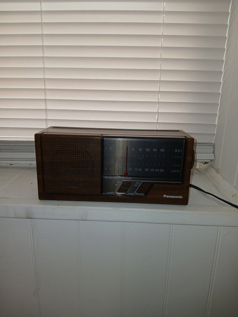 Panasonic AM/FM Radio Excellent Working Condition 