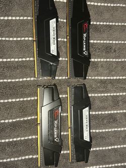 G.Skill Ripjaws V DDR4 RAM Kit 3600 (4 Sticks)