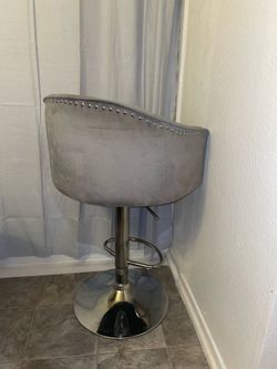 Salon chair/ vanity chair