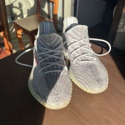 Yeezy‘S 320